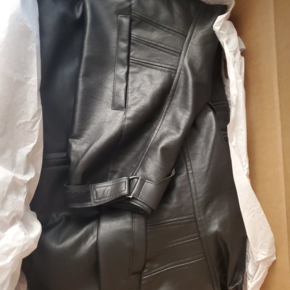 KHY Kylie Jennfer Faux Leather Trench brand new - Picture 3 of 9